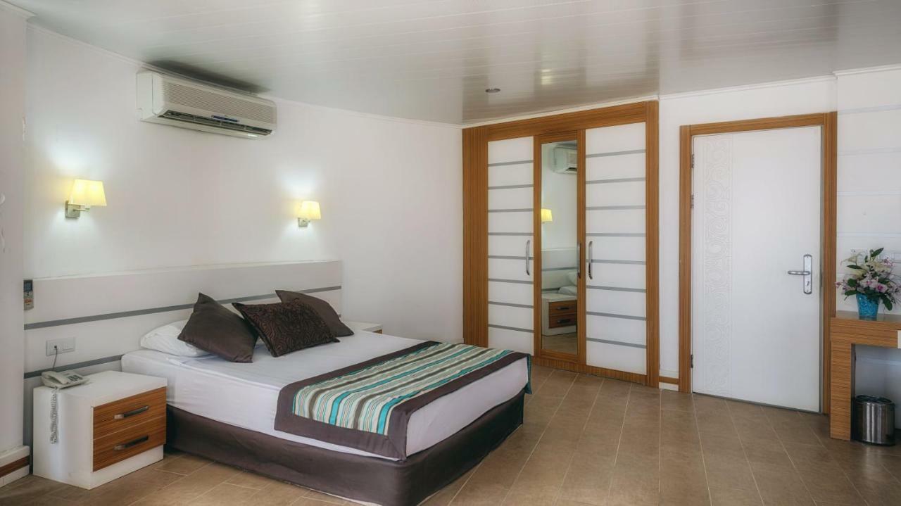 Otel Palmet Kiris Resort