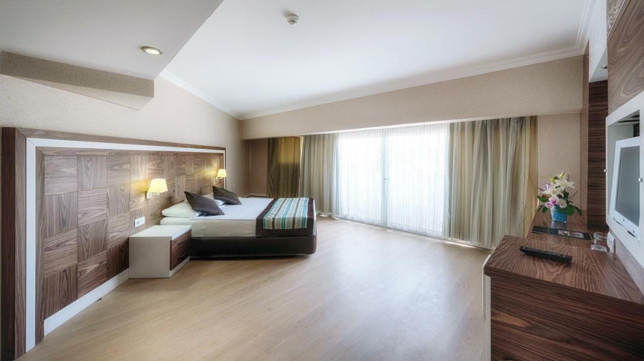 Palmet Kiris Resort Otel 4*